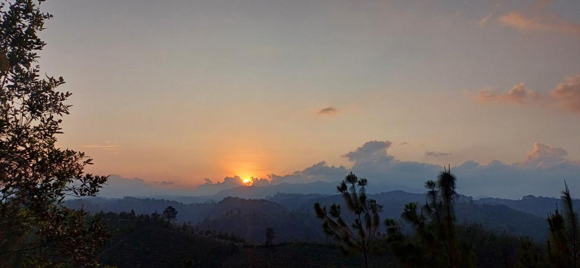 Paraiso Verde Chijou Εξωτερικό φωτογραφία